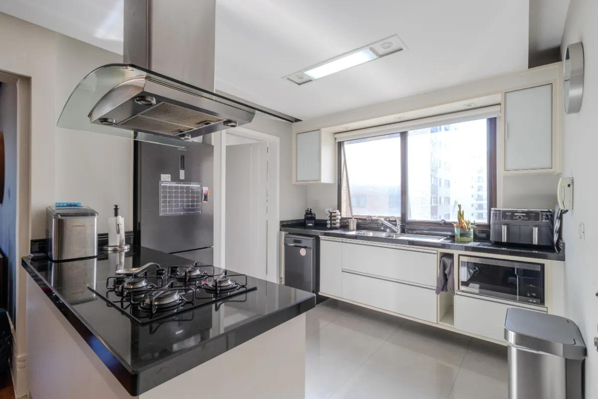Apartamento à venda com 134m², 3 quartos com vaga - 11
