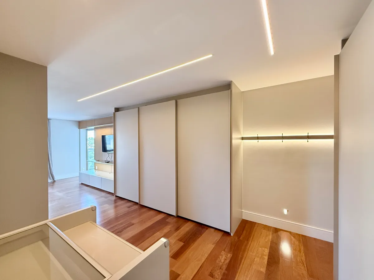 Apartamento à venda com 301m², 4 quartos com vaga - 21