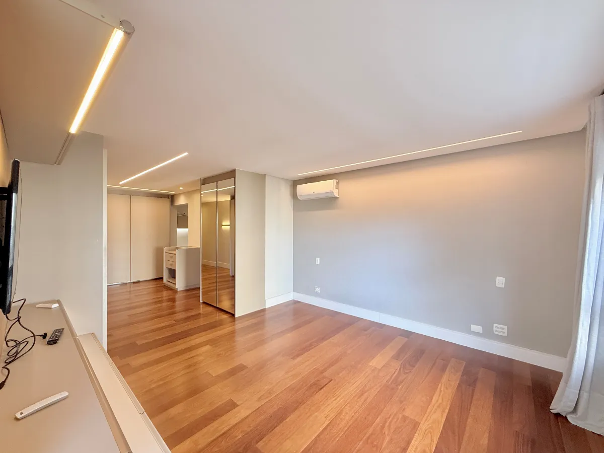 Apartamento à venda com 301m², 4 quartos com vaga - 31