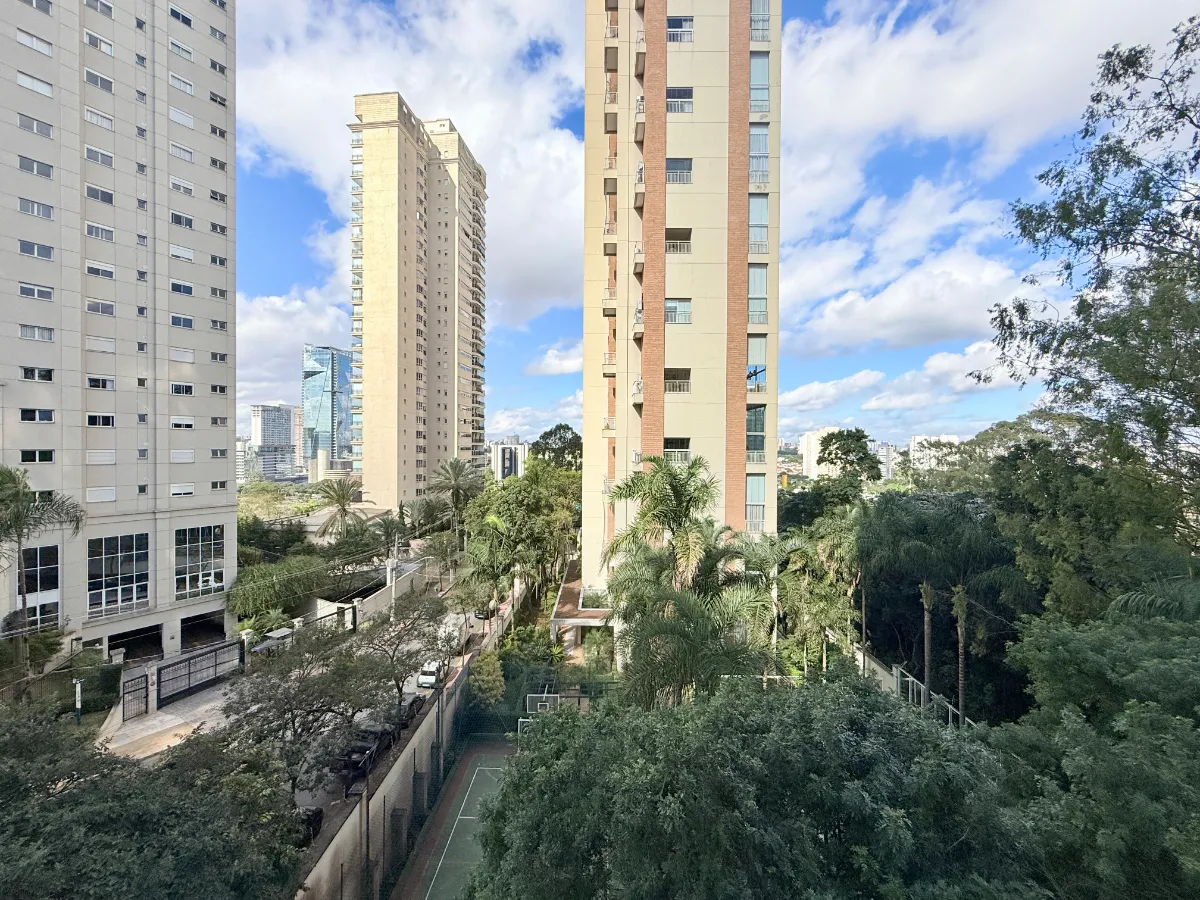 Apartamento à venda com 301m², 4 quartos com vaga - 35