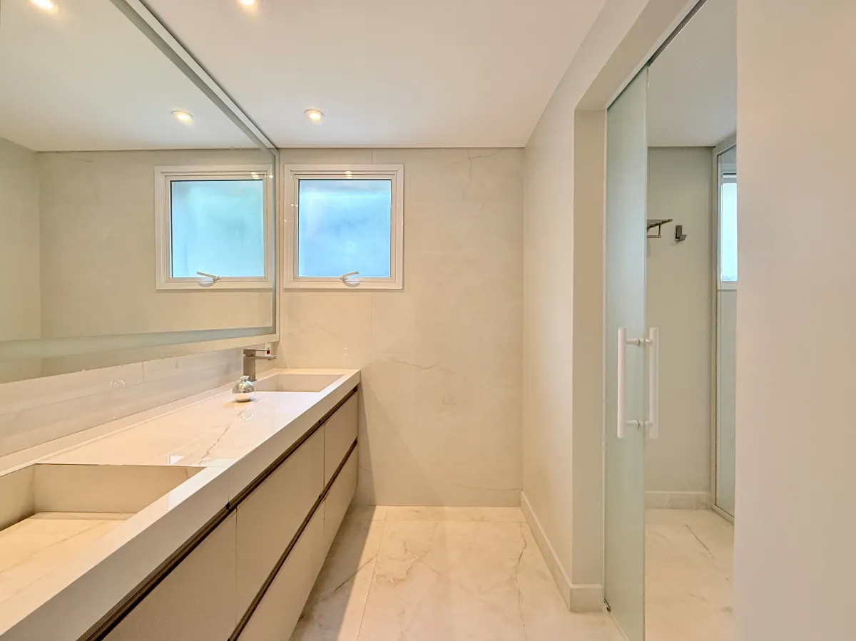 Apartamento à venda com 301m², 4 quartos com vaga - 38