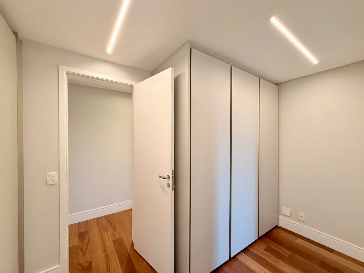 Apartamento à venda com 301m², 4 quartos com vaga - 52