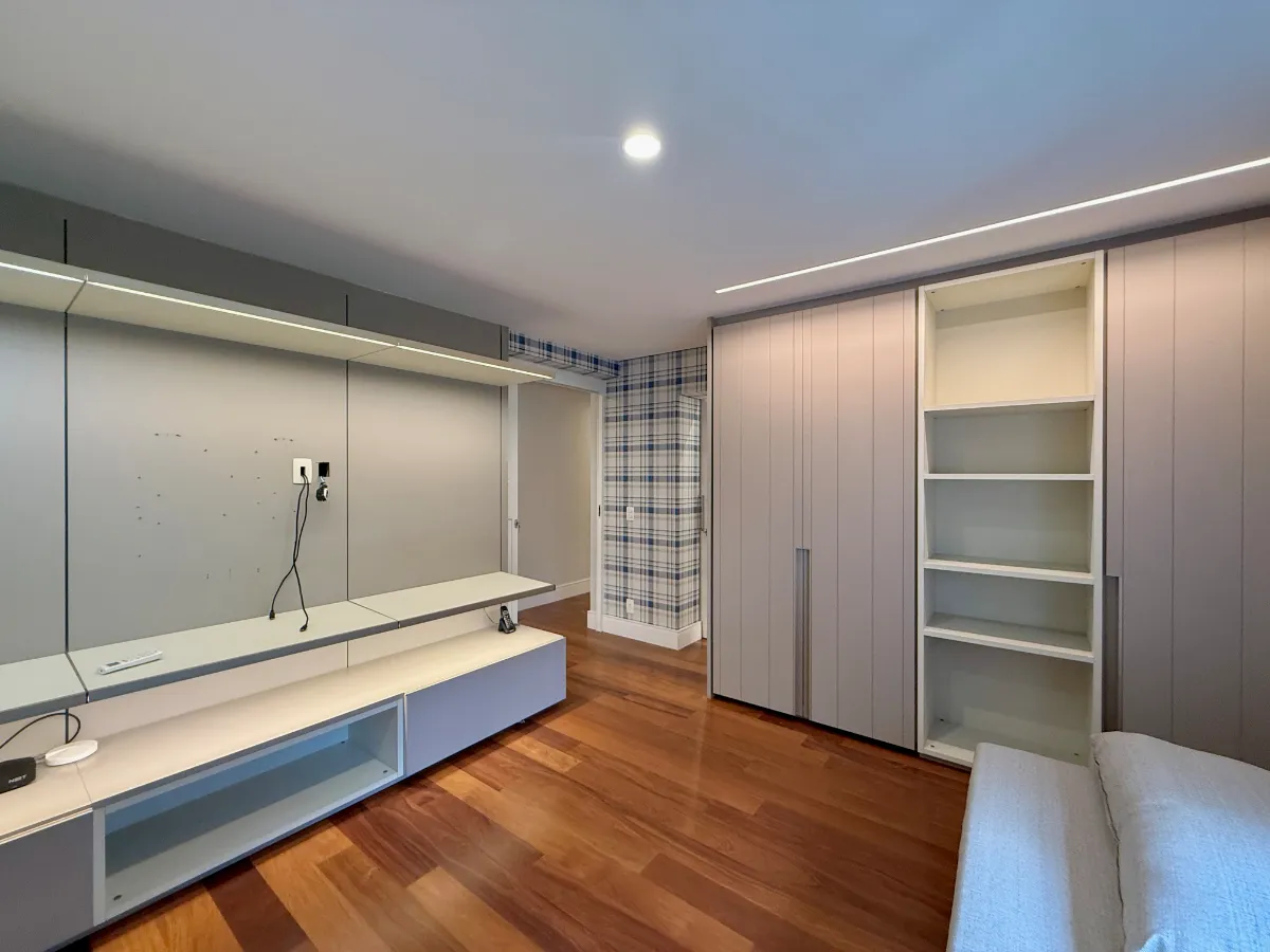 Apartamento à venda com 301m², 4 quartos com vaga - 70