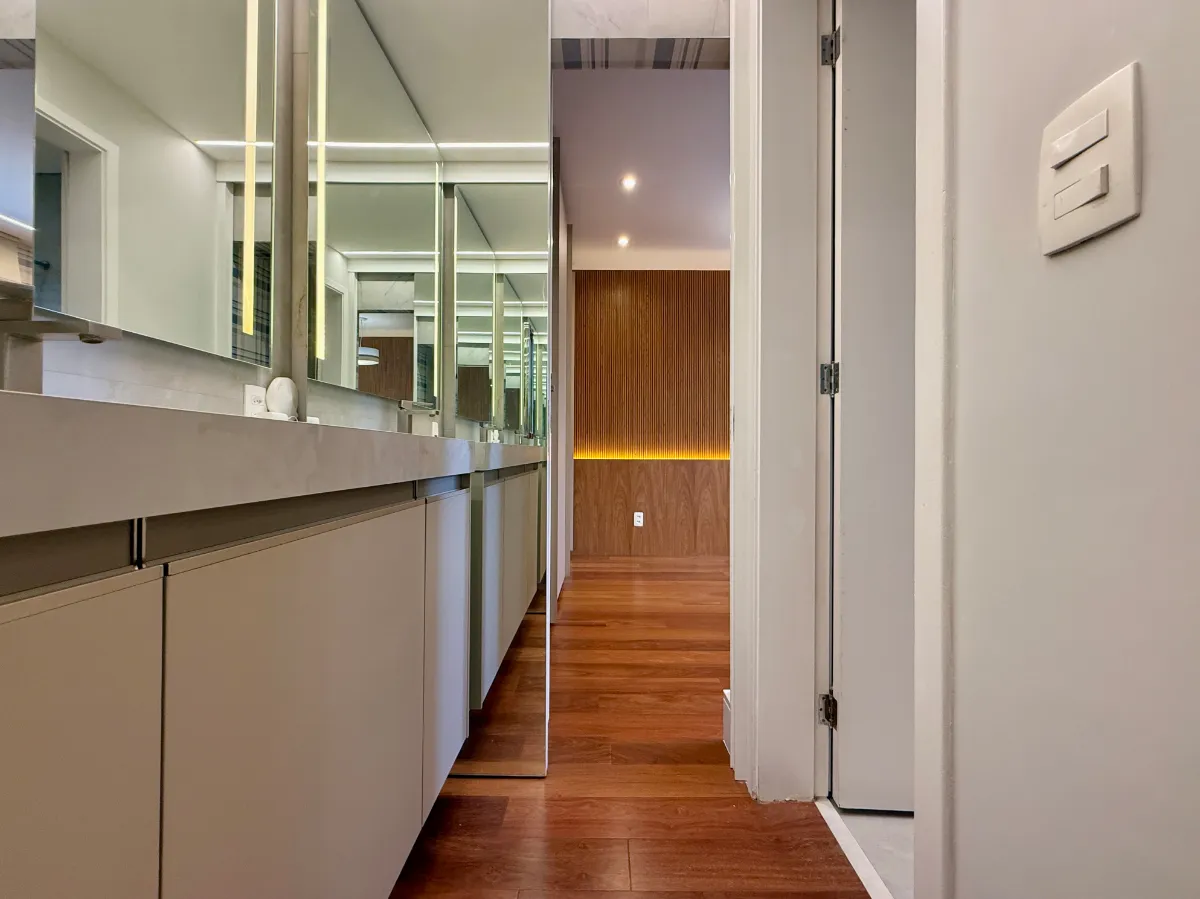 Apartamento à venda com 301m², 4 quartos com vaga - 73