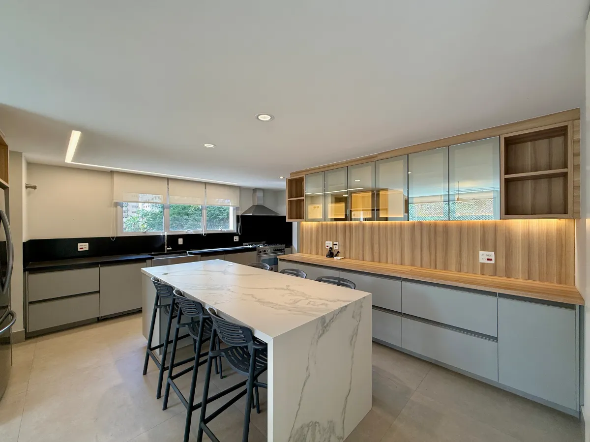 Apartamento à venda com 301m², 4 quartos com vaga - 78
