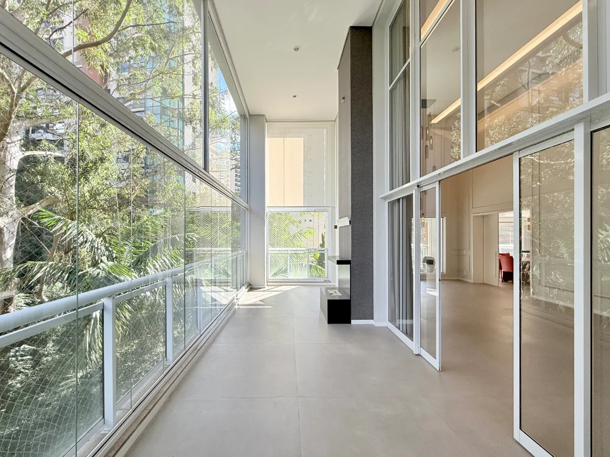 Apartamento à venda com 301m², 4 quartos com vaga - 8