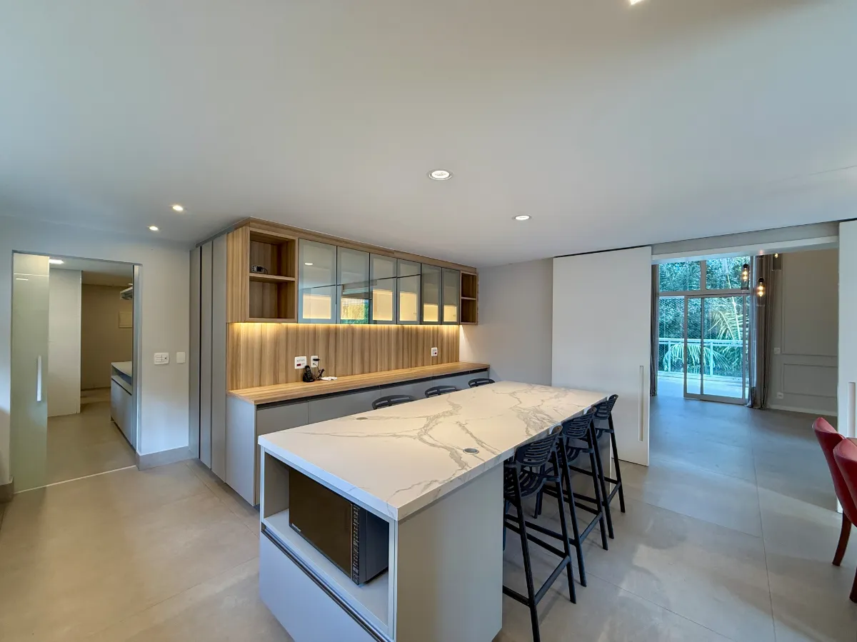 Apartamento à venda com 301m², 4 quartos com vaga - 80