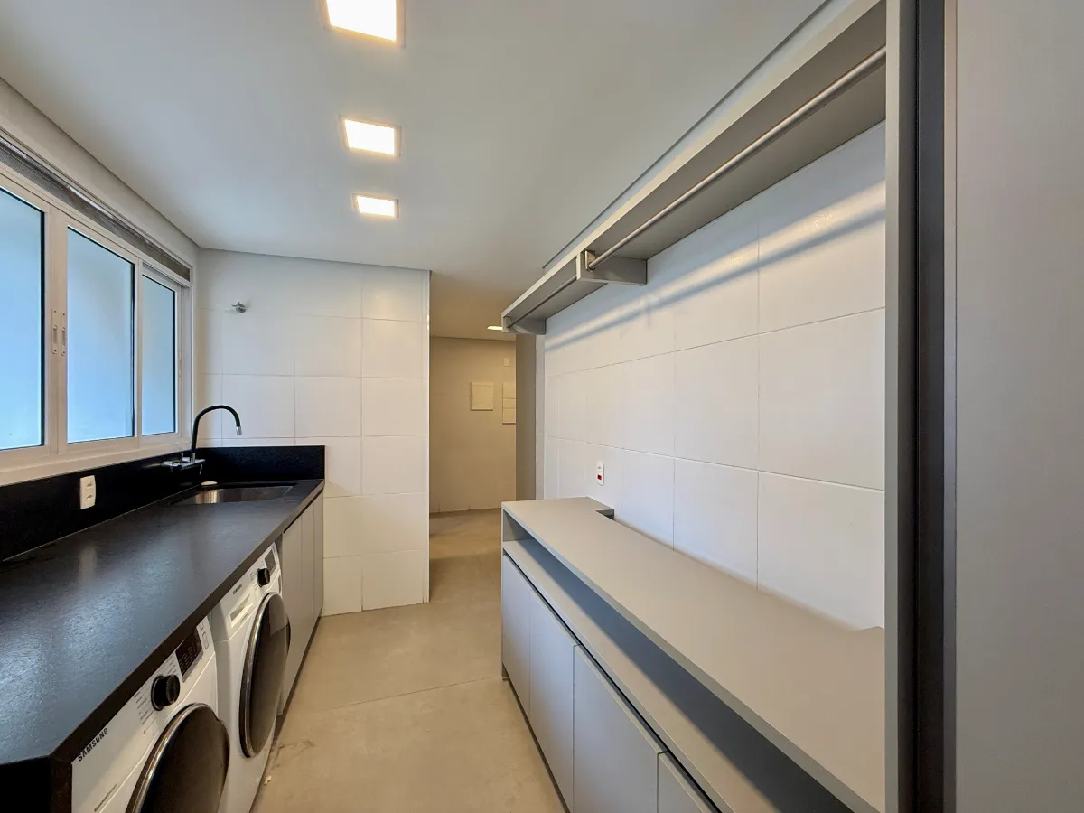 Apartamento à venda com 301m², 4 quartos com vaga - 91