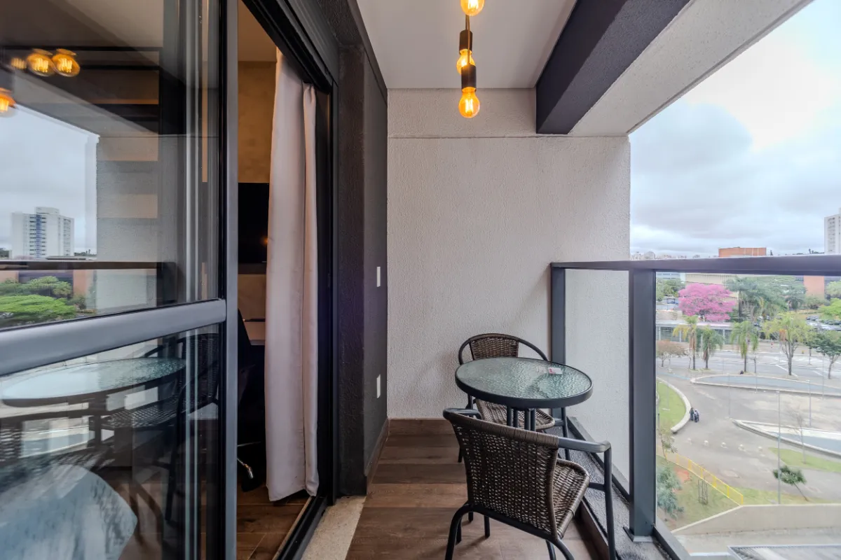 Haus Mitre Residence Brooklin - 11