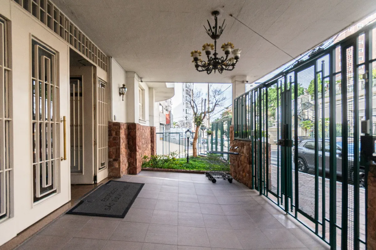 Apartamento à venda com 111m², 2 quartos sem vaga - 33