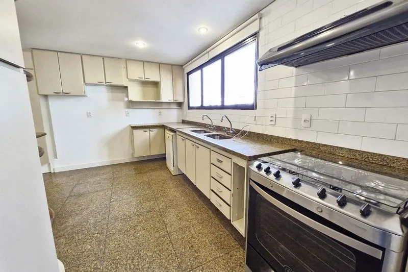 Edifício Danielle F Halle - 50