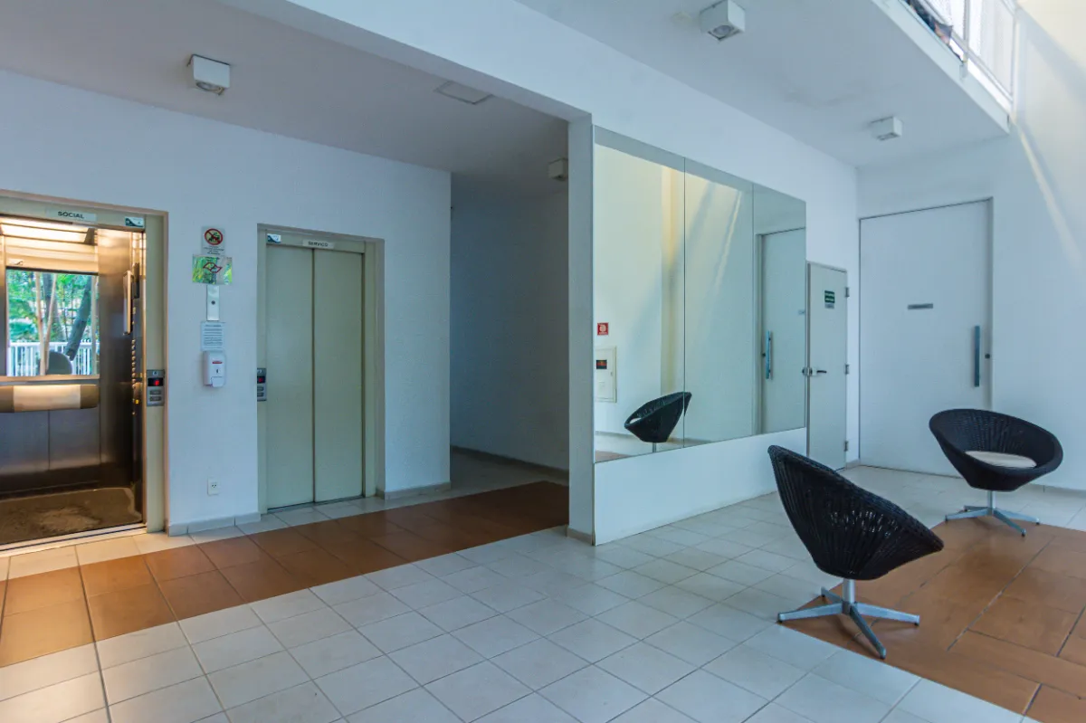 Apartamento à venda com 70m², 2 quartos com vaga - 31