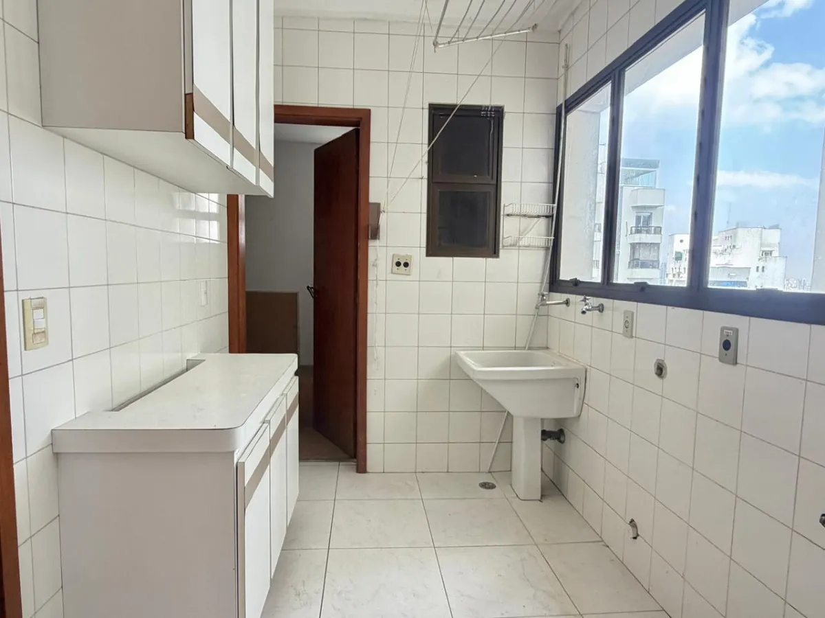 Apartamento à venda com 148m², 3 quartos com vaga - 37