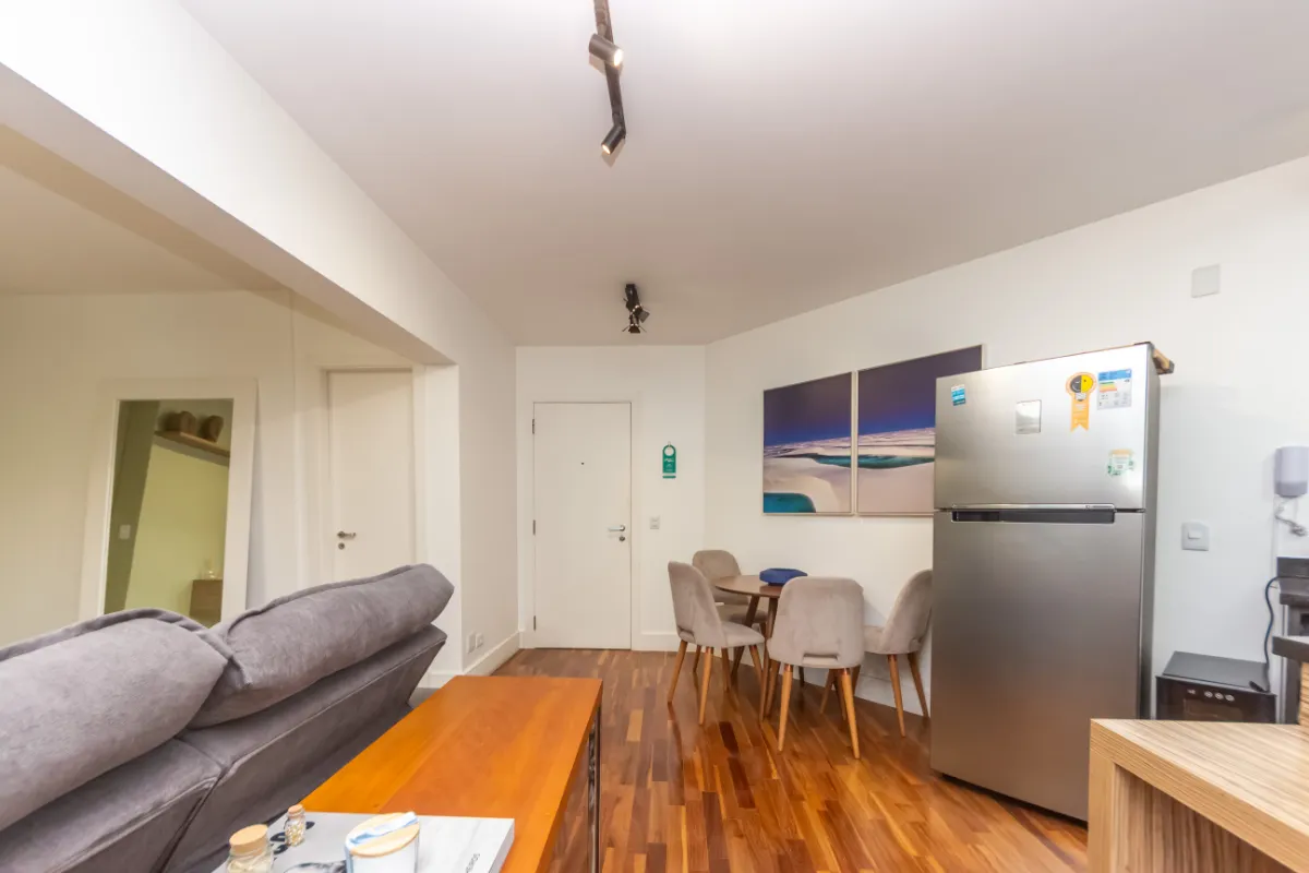 Apartamento à venda com 56m², 1 quarto com vaga - 18