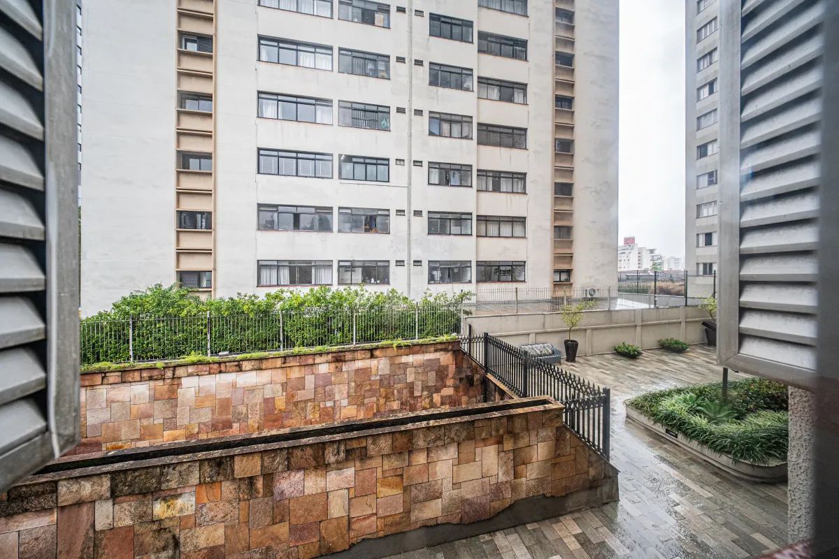 Apartamento à venda com 105m², 3 quartos com vaga - 33