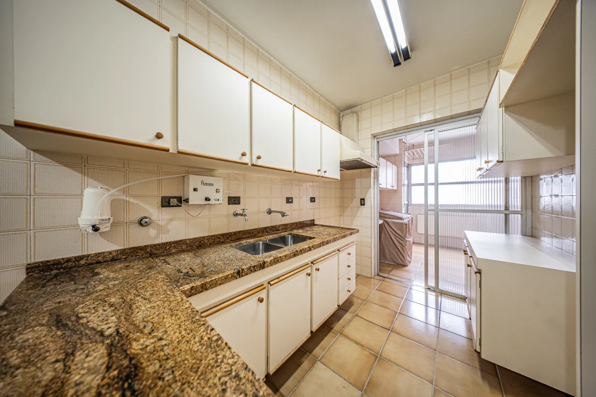 Apartamento à venda com 144m², 4 quartos com vaga - 33