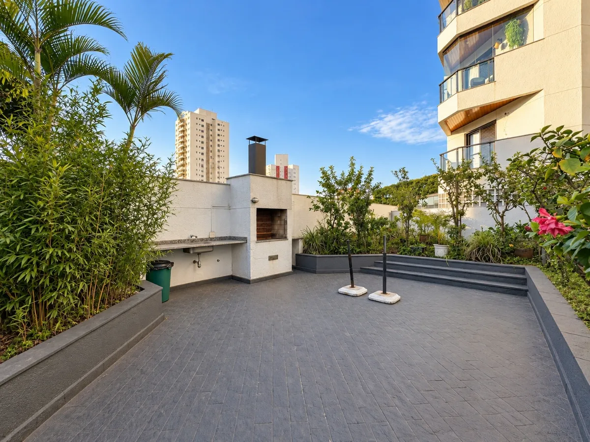 Apartamento à venda com 133m², 4 quartos com vaga - 37