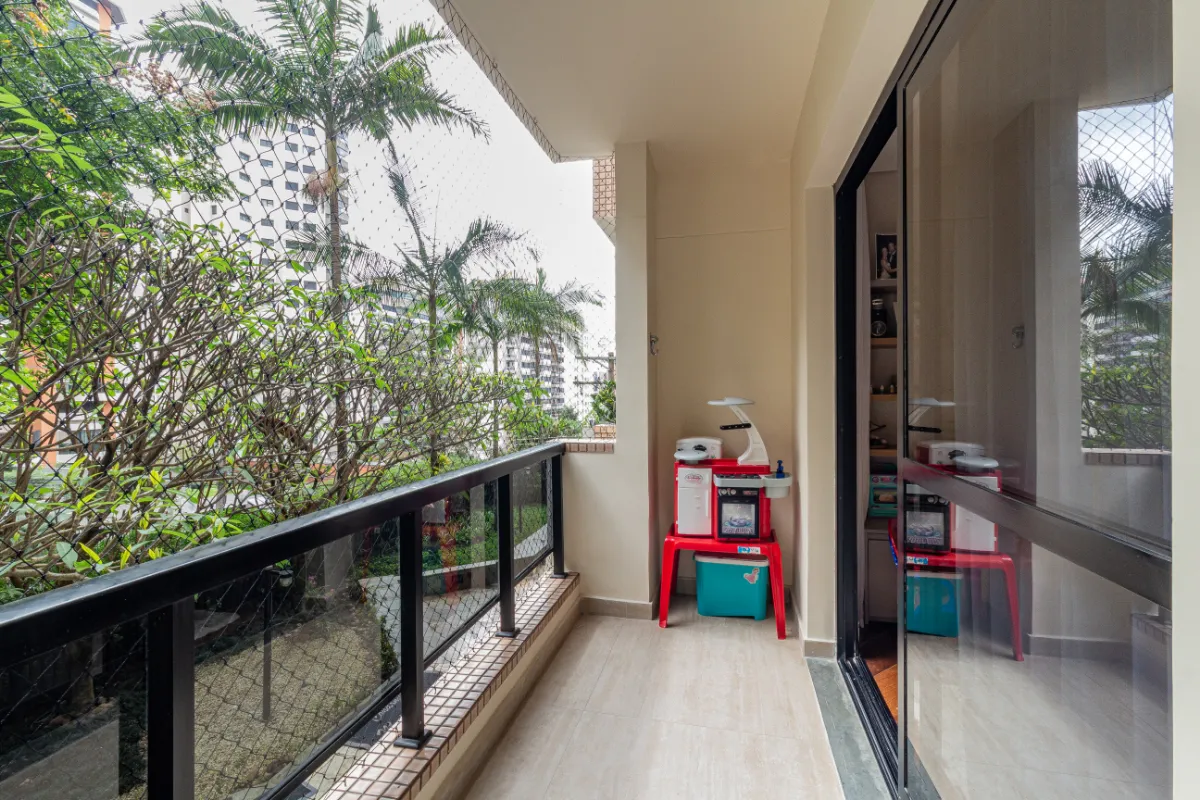 Apartamento à venda com 130000m², 4 quartos com vaga - 10