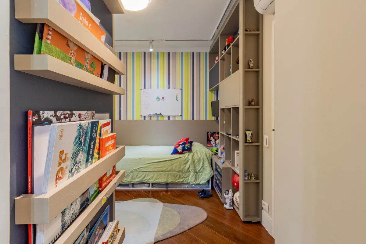 Apartamento à venda com 130000m², 4 quartos com vaga - 27