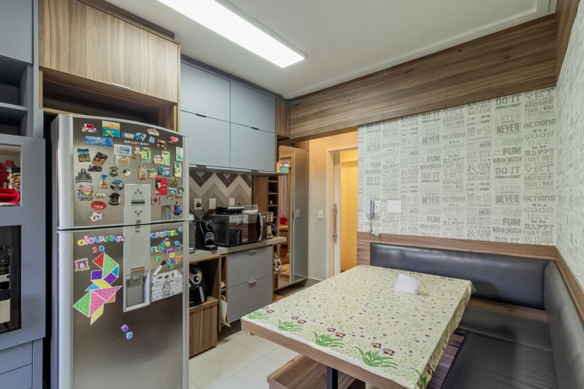 Apartamento à venda com 130000m², 4 quartos com vaga - 33