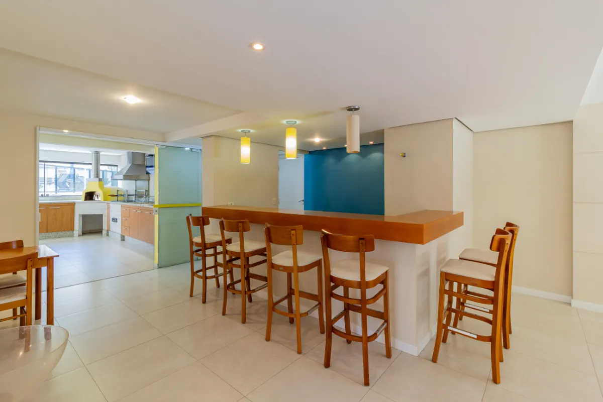 Apartamento à venda com 130000m², 4 quartos com vaga - 48