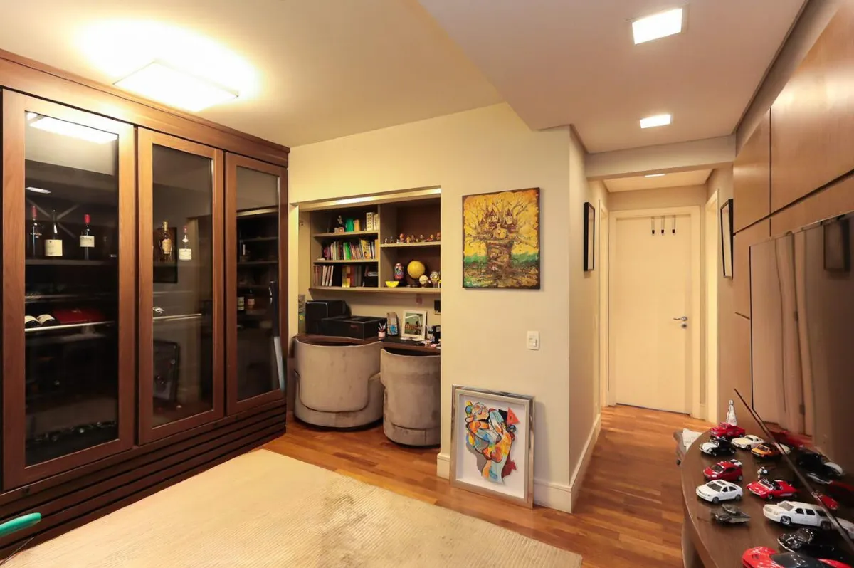 Apartamento à venda com 210m², 4 quartos com vaga - 16