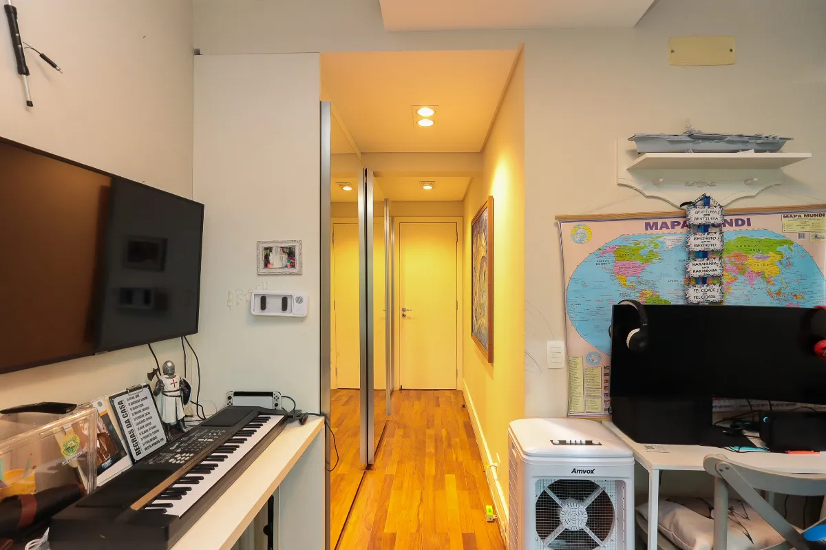 Apartamento à venda com 210m², 4 quartos com vaga - 31