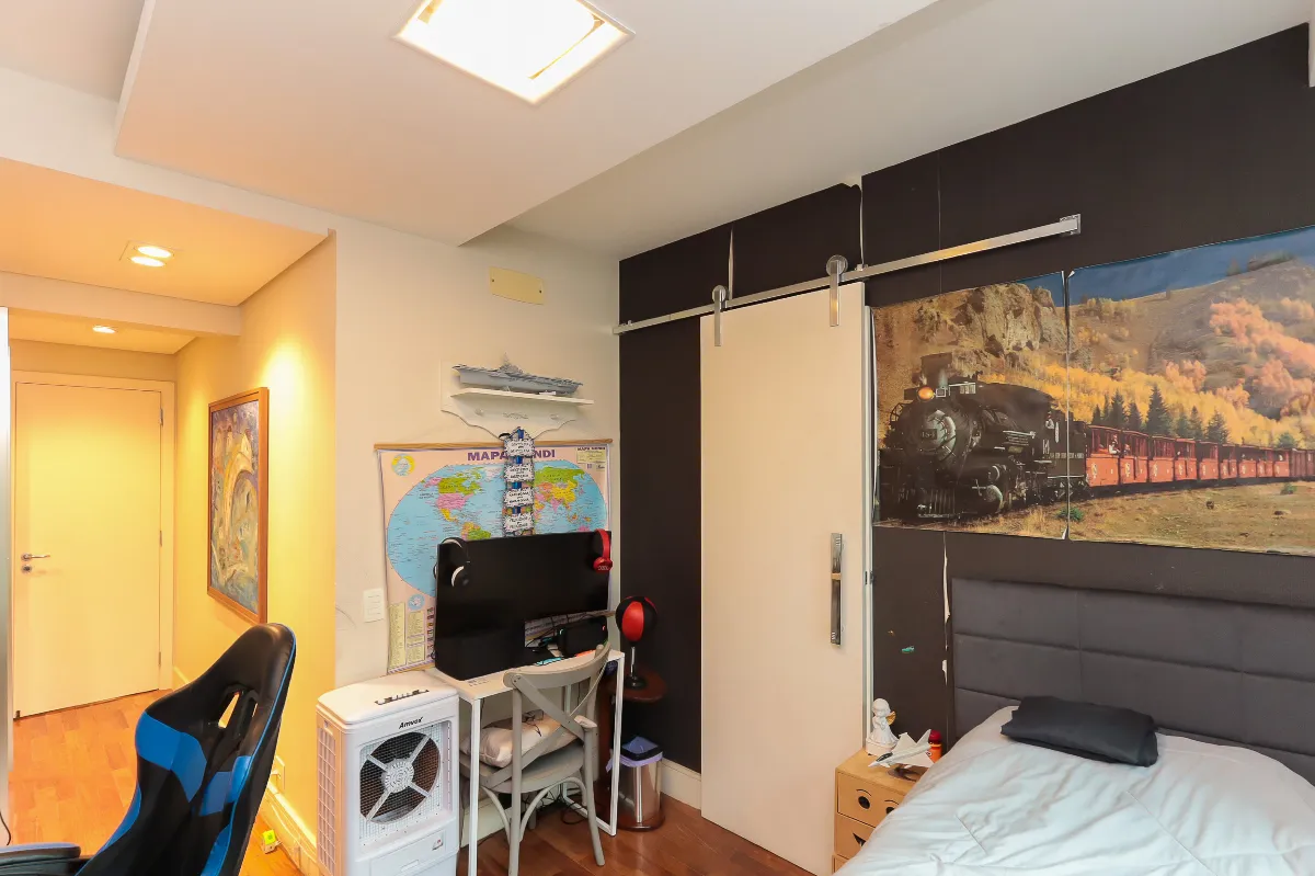 Apartamento à venda com 210m², 4 quartos com vaga - 33