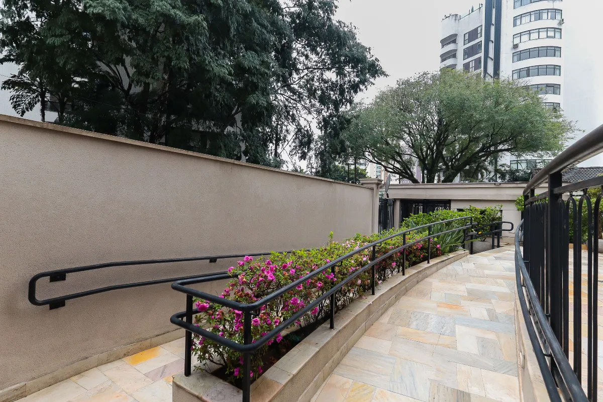 Apartamento à venda com 210m², 4 quartos com vaga - 63