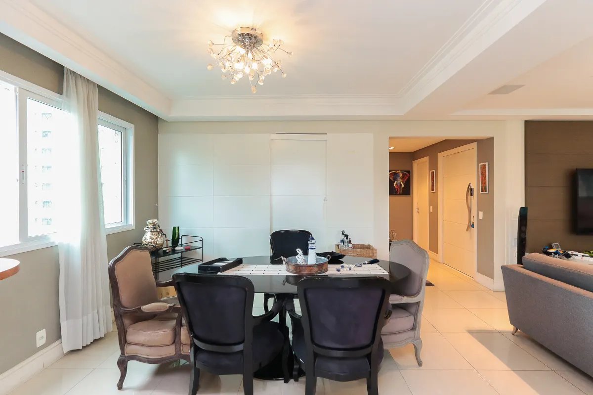 Apartamento à venda com 210m², 4 quartos com vaga - 8