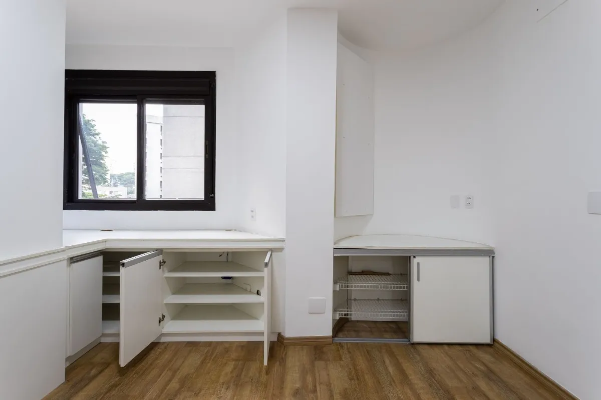 Apartamento à venda com 169m², 3 quartos com vaga - 10