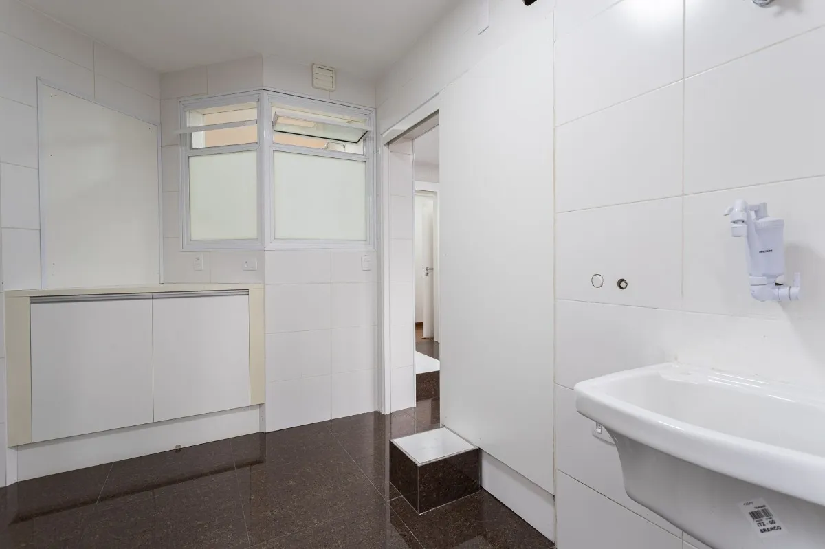 Apartamento à venda com 169m², 3 quartos com vaga - 35