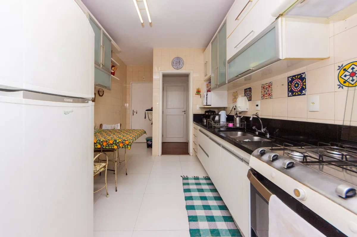 Apartamento à venda com 140m², 3 quartos com vaga - 80