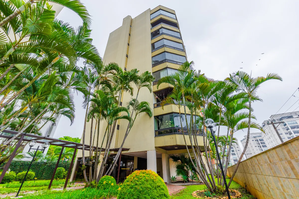 Apartamento à venda com 208m², 4 quartos com vaga - 32