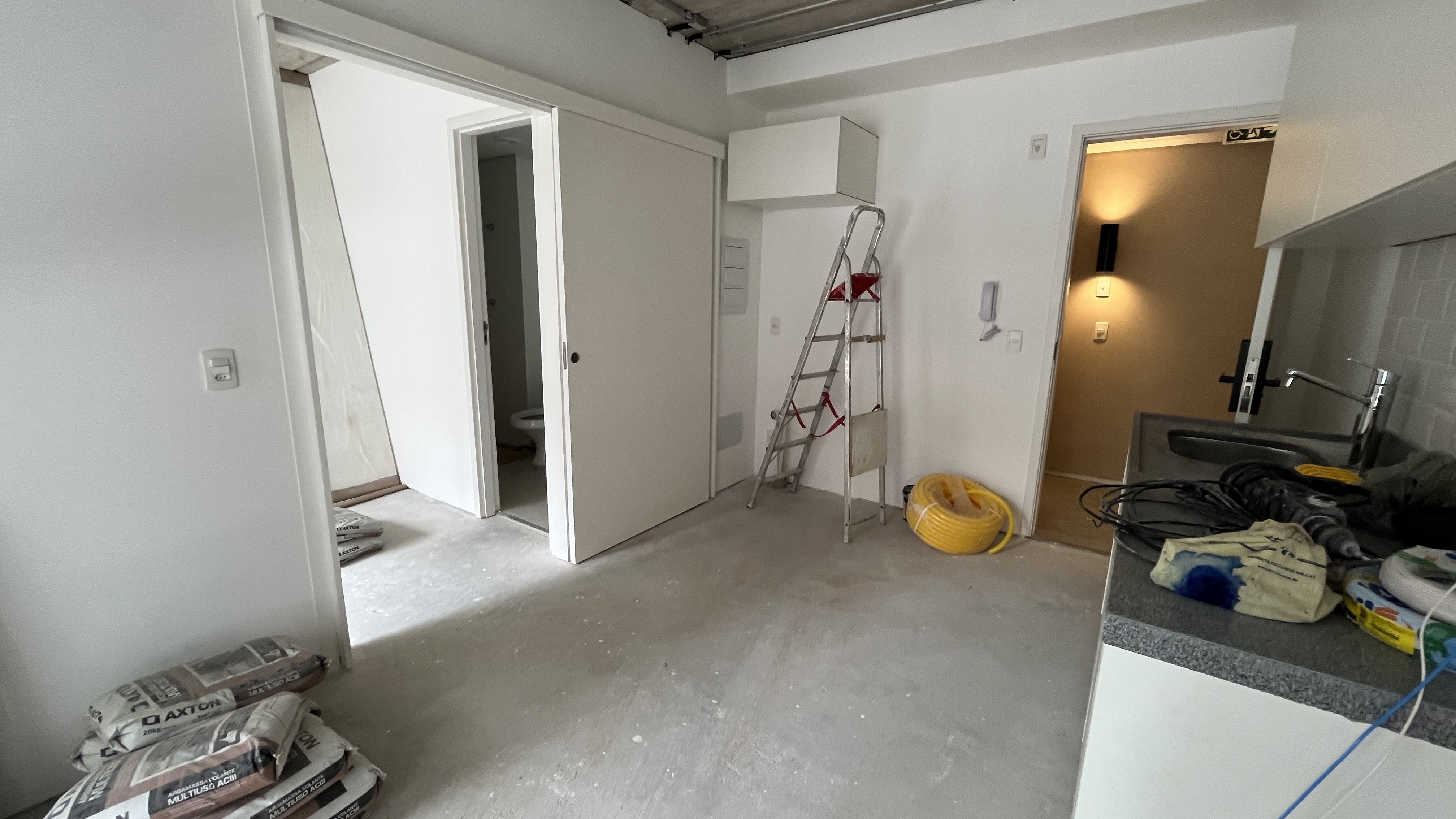 Apartamento à venda com 27m², 1 quarto sem vaga - 18